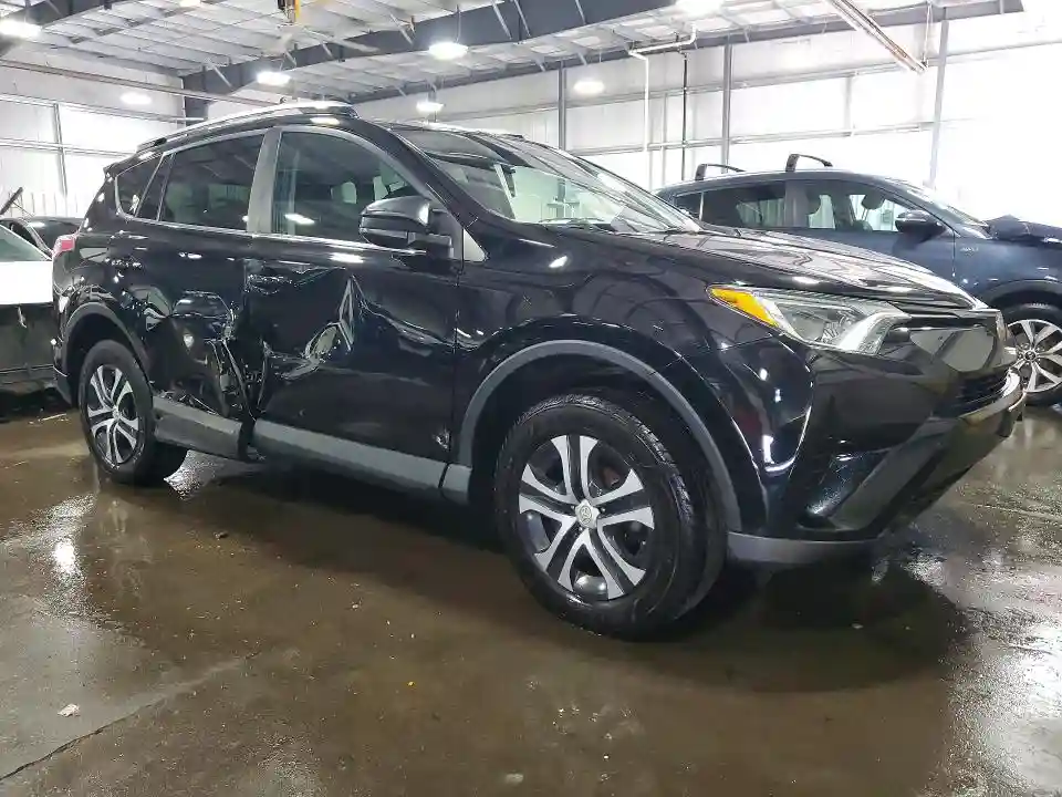 2T3BFREV2JW769385 2018 TOYOTA RAV4-3