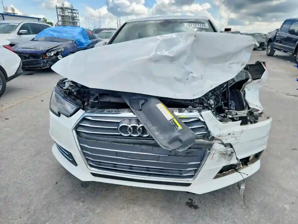 WAUGMAF40HN045955 2017 AUDI A4-4