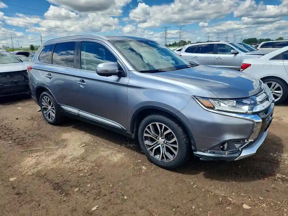 JA4AD3A32HZ070846 2017 MITSUBISHI OUTLANDER-3