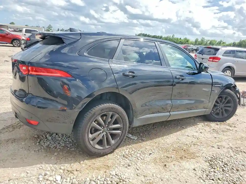 SADCJ2FX7KA610943 2019 JAGUAR F-PACE-2
