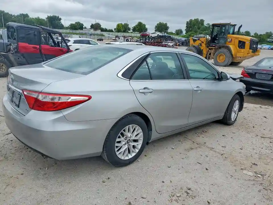 4T1BF1FKXGU233212 2016 TOYOTA CAMRY-2