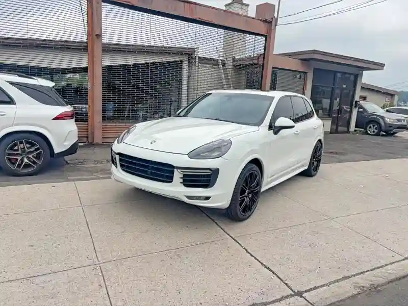 WP1AD2A21GLA79142 2016 PORSCHE CAYENNE-1