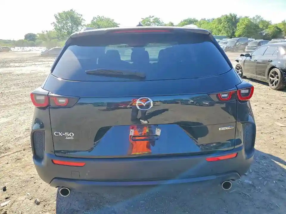 7MMVABDMXSN372589 2025 MAZDA CX-50-5