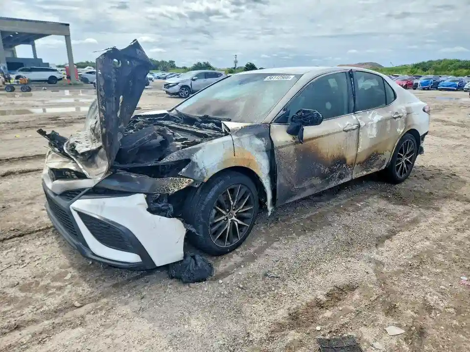 4T1G11AKXMU483752 2021 TOYOTA CAMRY-0