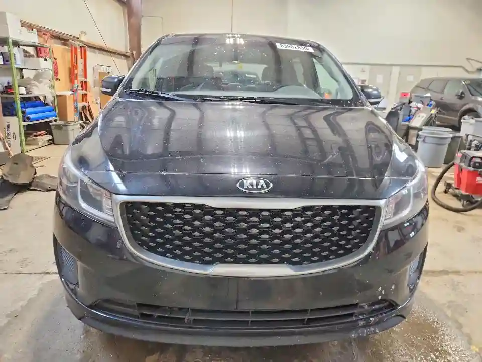 KNDMB5C14H6249942 2017 KIA SEDONA-4