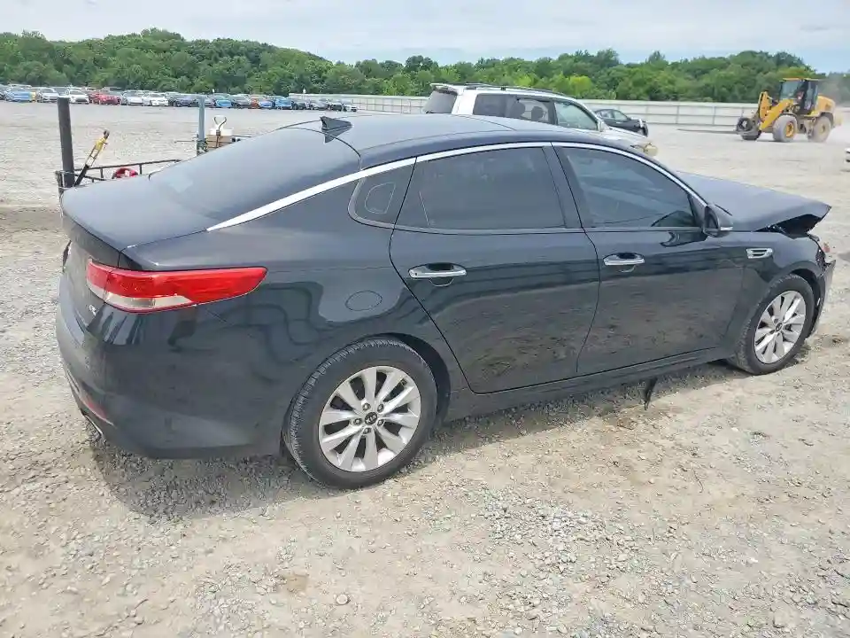 5XXGU4L36GG086245 2016 KIA OPTIMA-2
