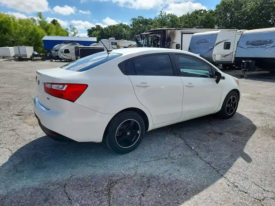 KNADM4A39F6447709 2015 KIA RIO-2