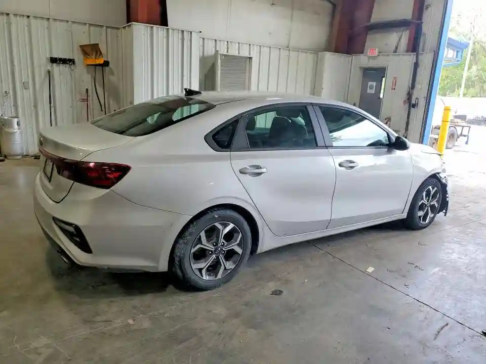 3KPF24AD0ME334510 2021 KIA FORTE-2