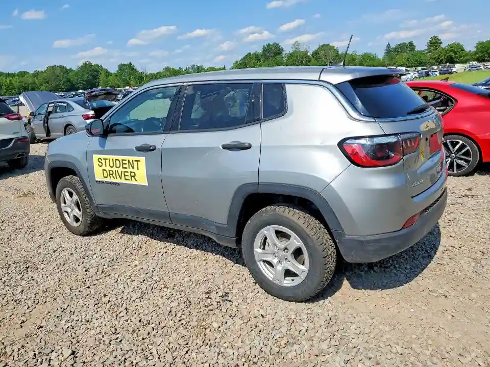3C4NJDAB3NT172351 2022 JEEP COMPASS-1