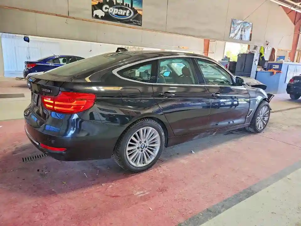 WBA3X5C57FD560805 2015 BMW 3 SERIES-2