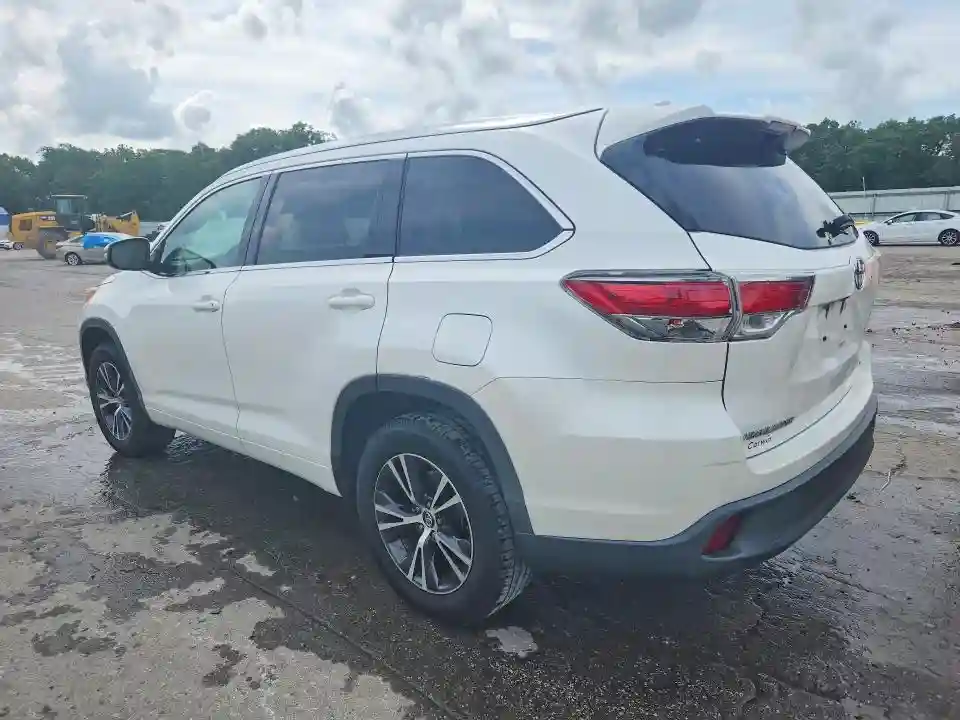 5TDKKRFH7GS157505 2016 TOYOTA HIGHLANDER-1