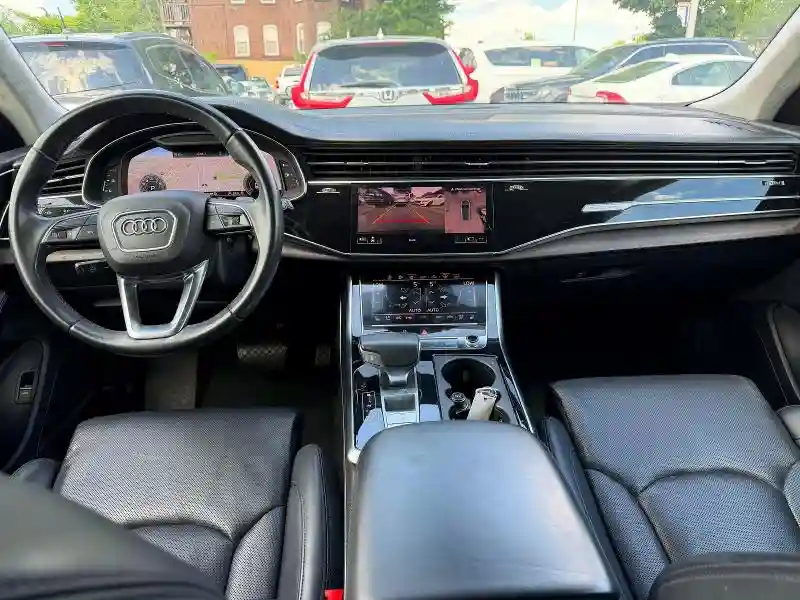 WA1FVAF12KD034643 2019 AUDI Q8-4