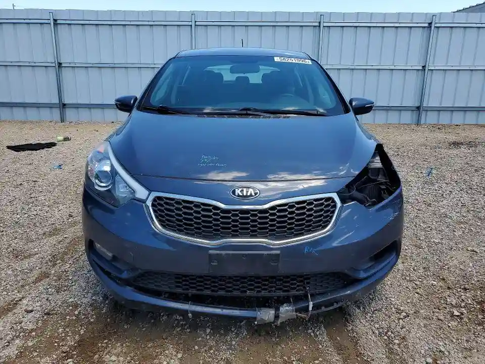 KNAFK5A87G5635524 2016 KIA FORTE-4