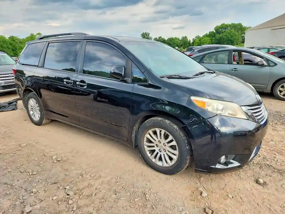 5TDYK3DC1FS580254 2015 TOYOTA SIENNA-3