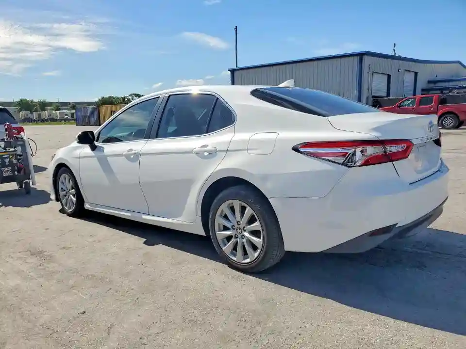 4T1C11AK1LU938386 2020 TOYOTA CAMRY-1