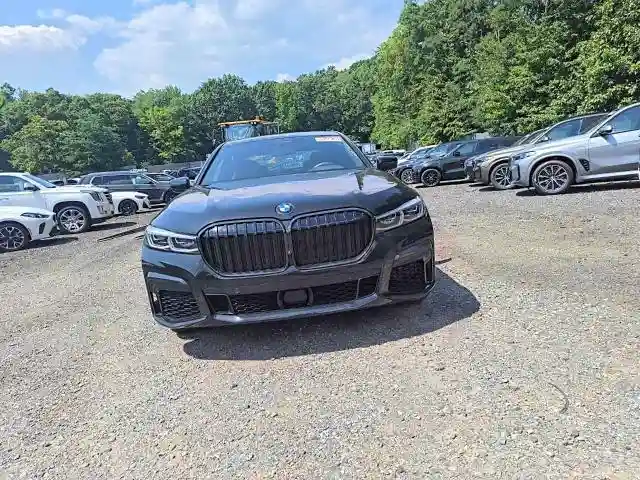 WBA7U2C07NCG99224 2022 BMW 7 SERIES-4