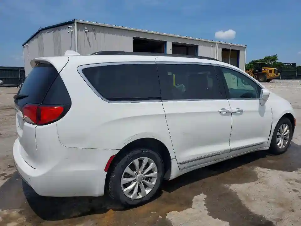 2C4RC1BG1HR569150 2017 CHRYSLER PACIFICA-2