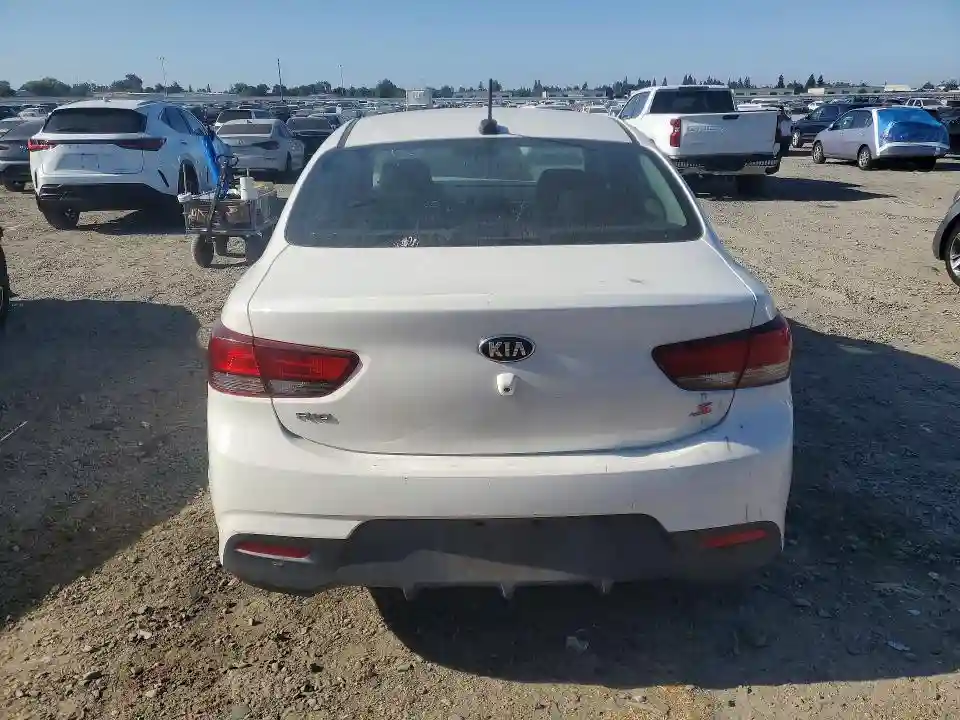 3KPA24AB9JE097245 2018 KIA RIO-5