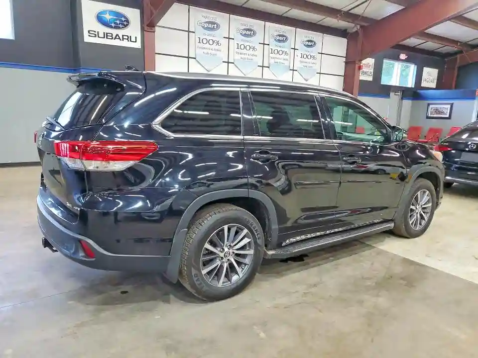 5TDJZRFH0HS455564 2017 TOYOTA HIGHLANDER-2