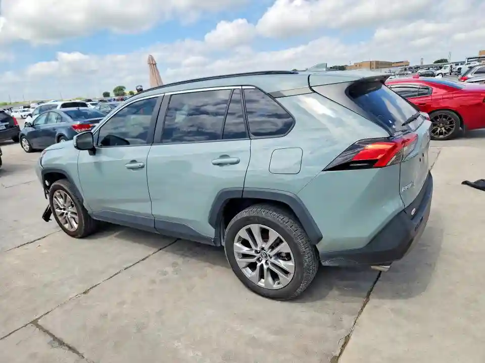 2T3C1RFV6MW119979 2021 TOYOTA RAV4-1