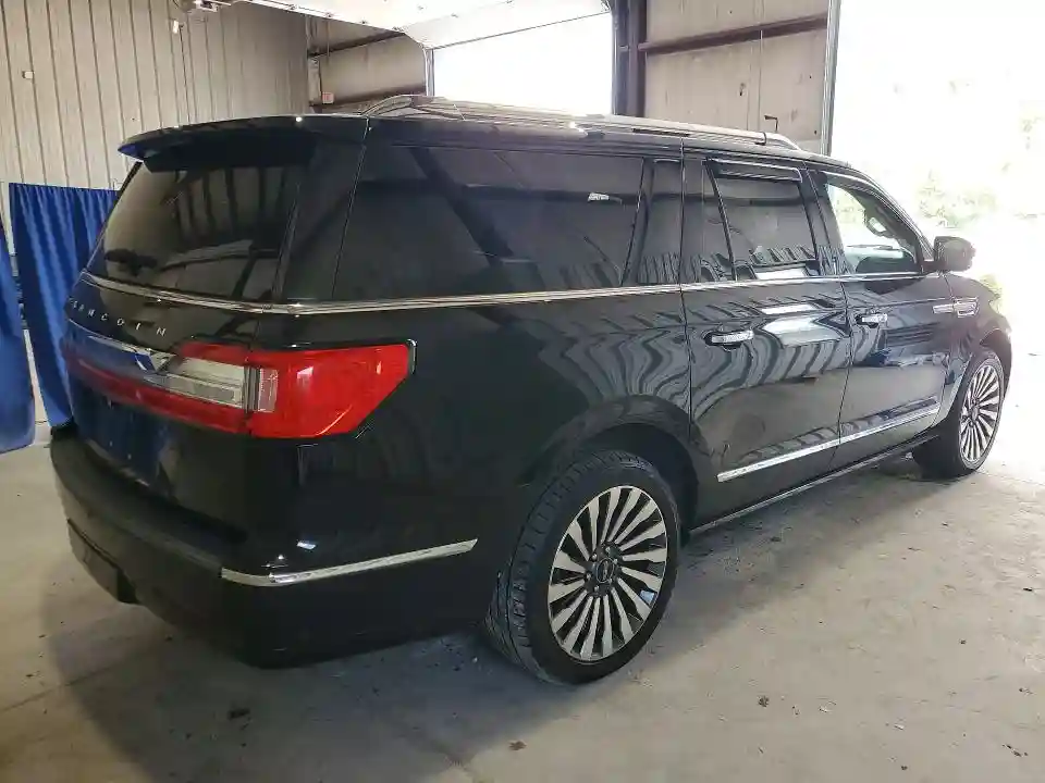 5LMJJ3LT5KEL11740 2019 LINCOLN NAVIGATOR-2