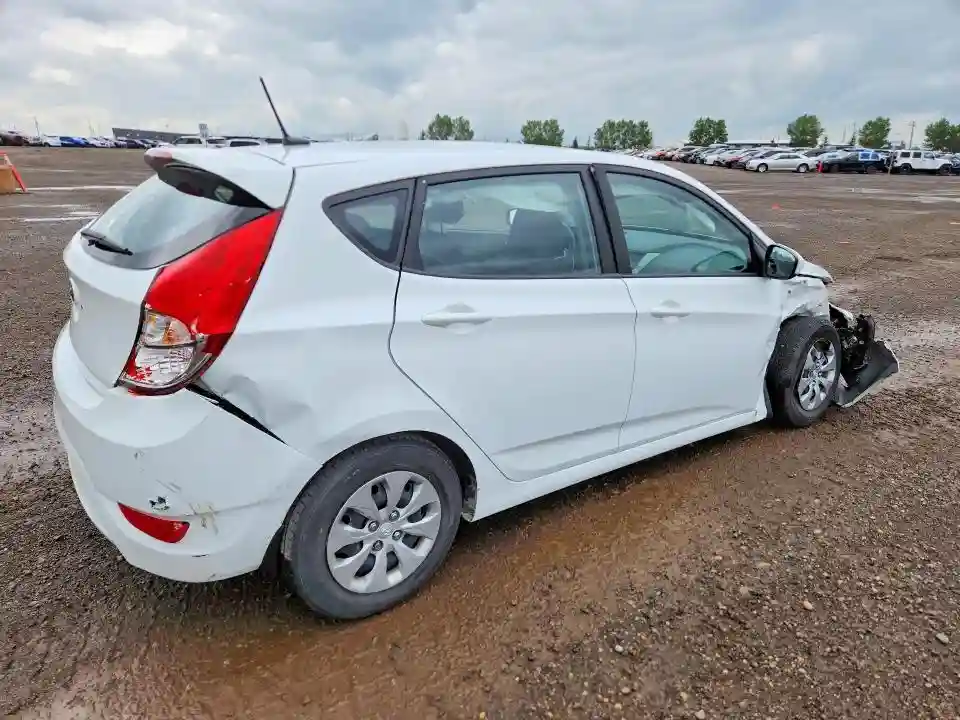 KMHCT5AE1GU292400 2016 HYUNDAI ACCENT-2
