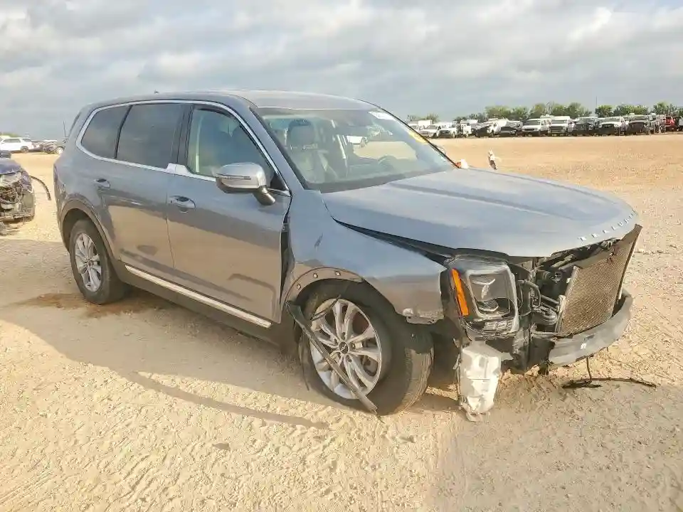 5XYP2DHC7NG229811 2022 KIA TELLURIDE-3