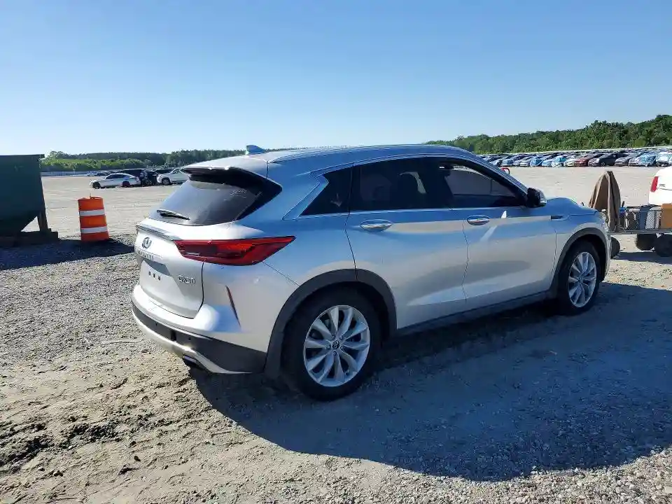 3PCAJ5M19KF108610 2019 INFINITI QX50-2