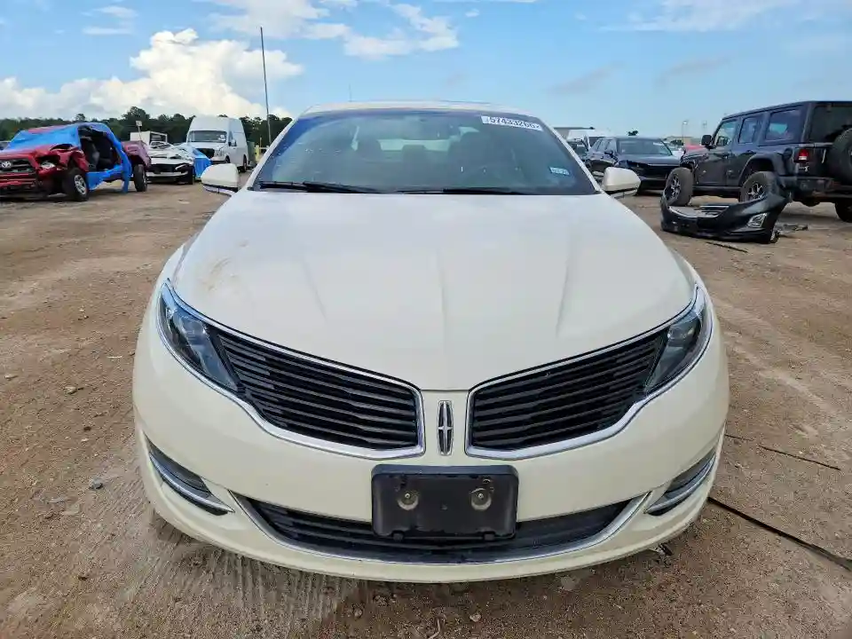 3LN6L2MK5GR623760 2016 LINCOLN MKZ-4