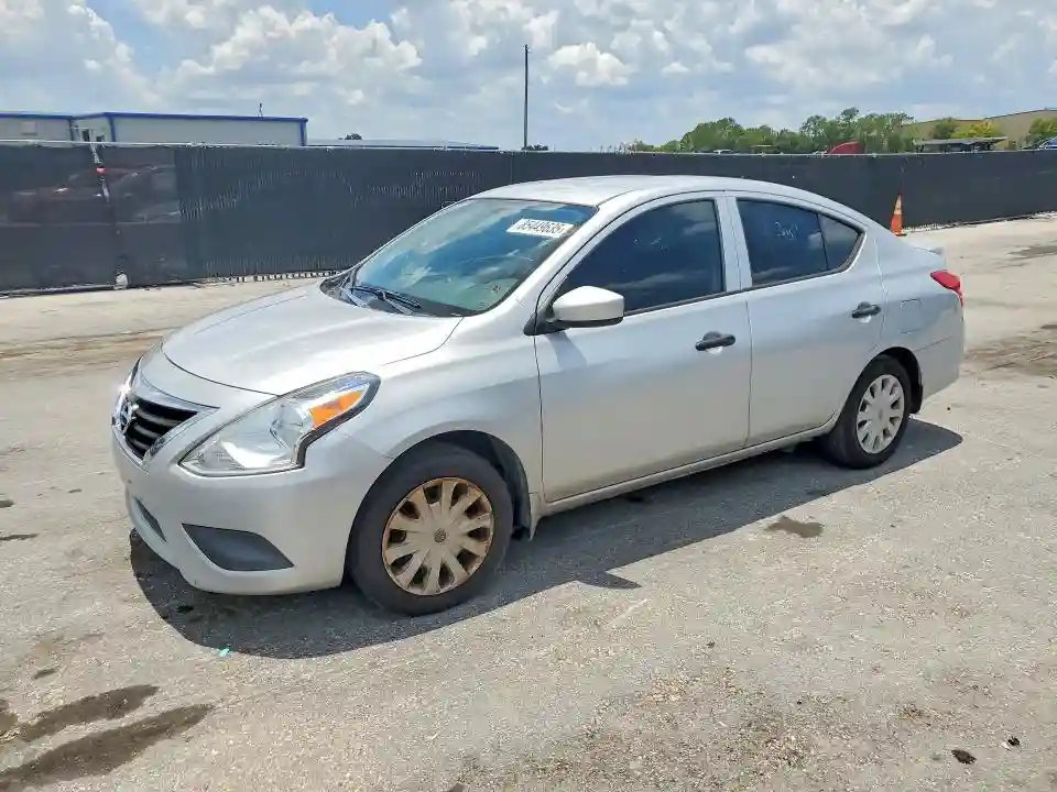 3N1CN7APXJL824887 2018 NISSAN VERSA S PL-0