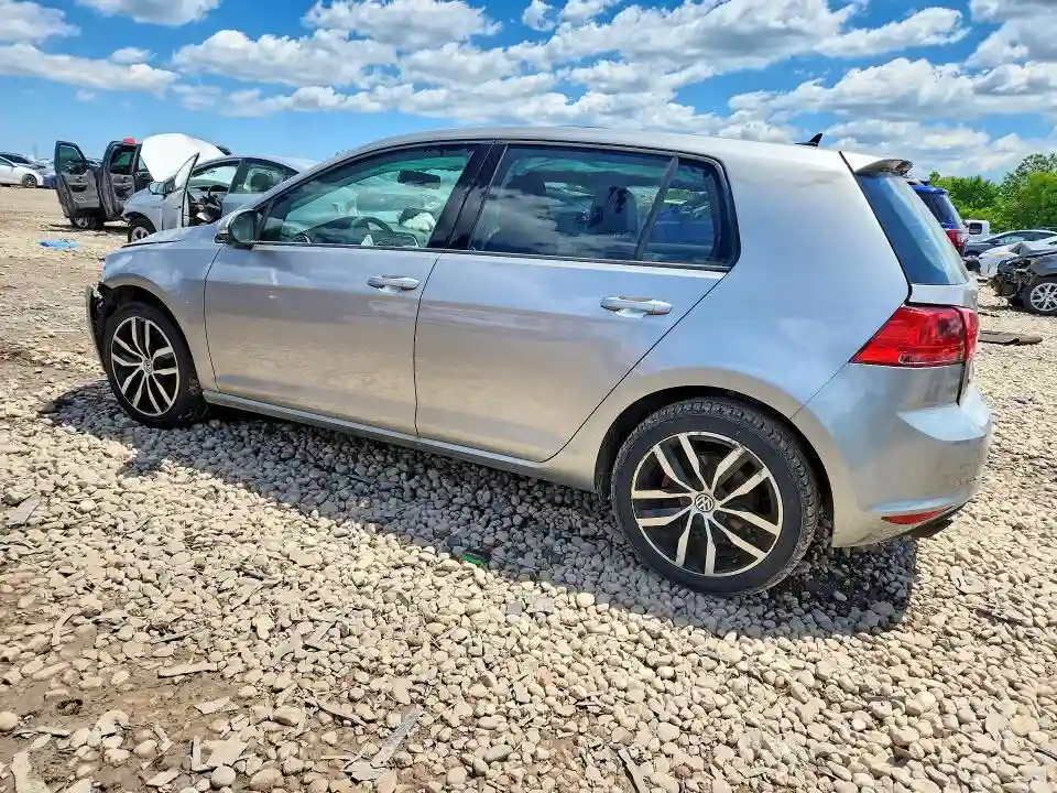 3VW217AU9FM023554 2015 VOLKSWAGEN GOLF-1