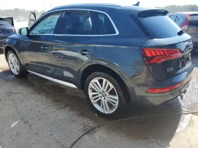 WA1BNAFY1J2132651 2018 AUDI Q5-1