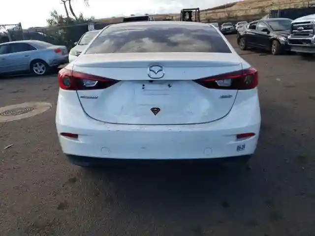 3MZBN1V39JM203256 2018 MAZDA 3-5