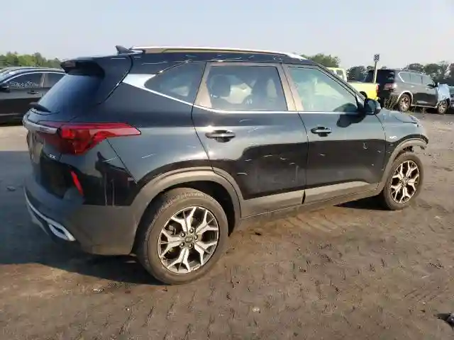 KNDERCAA9M7106495 2021 KIA SELTOS-2