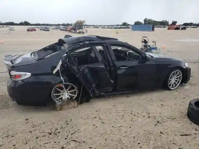 WBAJE5C36HG914259 2017 BMW 5 SERIES-2