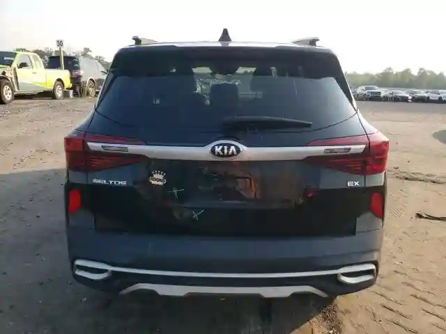 KNDERCAA9M7106495 2021 KIA SELTOS-5