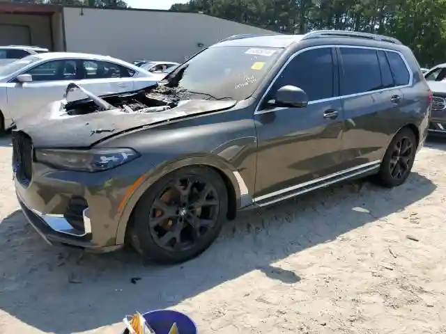5UXCW2C04M9G63478 2021 BMW X7-0