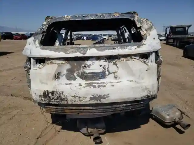 1GNERGKW8JJ133663 2018 CHEVROLET TRAVERSE-5