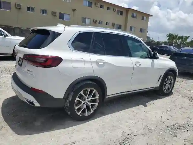 5UXCR6C01N9L92411 2022 BMW X5-2