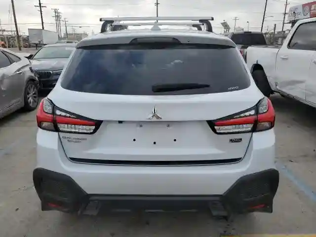 JA4ARUAU4RU005267 2024 MITSUBISHI OUTLANDER-5