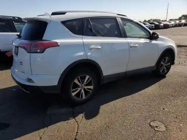 JTMRFREV2HD218587 2017 TOYOTA RAV4-2