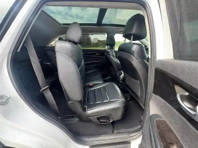 5XYPHDA59HG225371 2017 KIA SORENTO-5