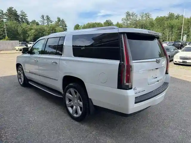 1GYS4JKJ7HR216101 2017 CADILLAC ESCALADE-2