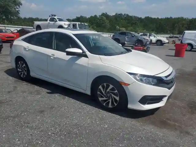 2HGFC2F73JH529006 2018 HONDA CIVIC-3