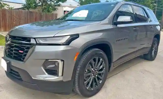 1GNERJKW7PJ190202 2023 CHEVROLET TRAVERSE-1