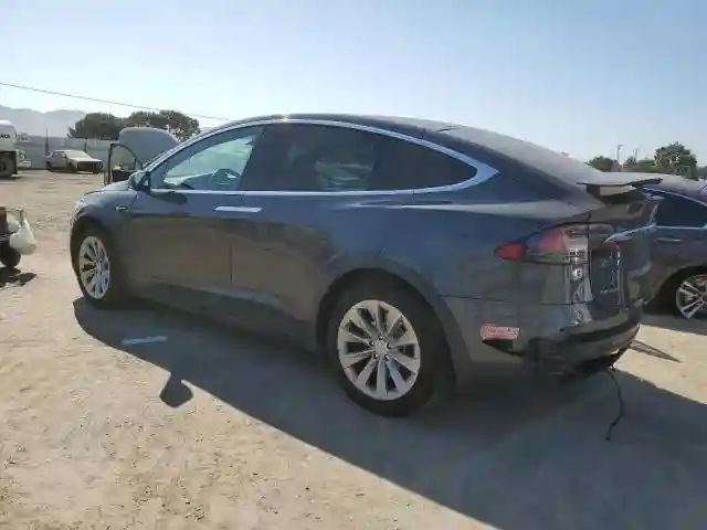 5YJXCBE21GF027716 2016 TESLA MODEL X-1