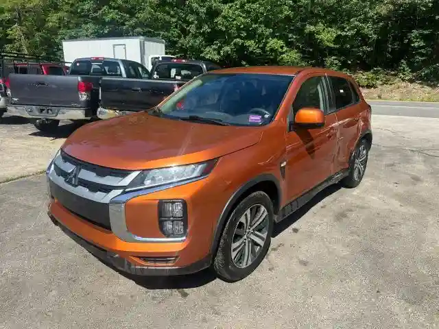 JA4ARUAU1MU000343 2021 MITSUBISHI OUTLANDER-1