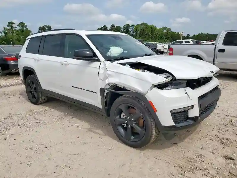 1C4RJKBG7P8736049 2023 JEEP GRAND CHEROKEE-3