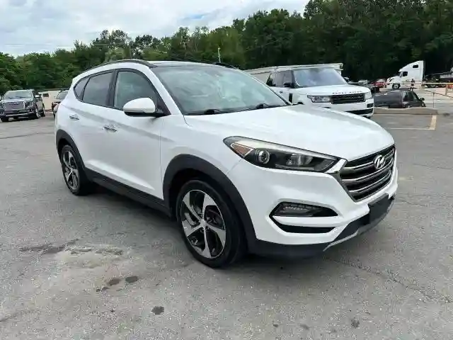 KM8J3CA25GU141190 2016 HYUNDAI TUCSON-3