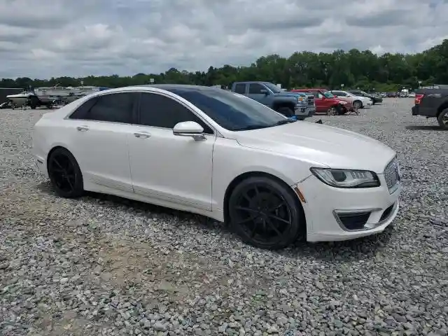 3LN6L5CC2HR625396 2017 LINCOLN MKZ-3